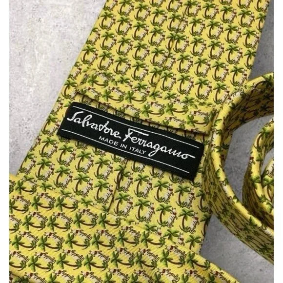 SALVATORE FERRAGAMO Silk Tie ITALY Yellow Green Palm Kangaroo W:3.7 EUC